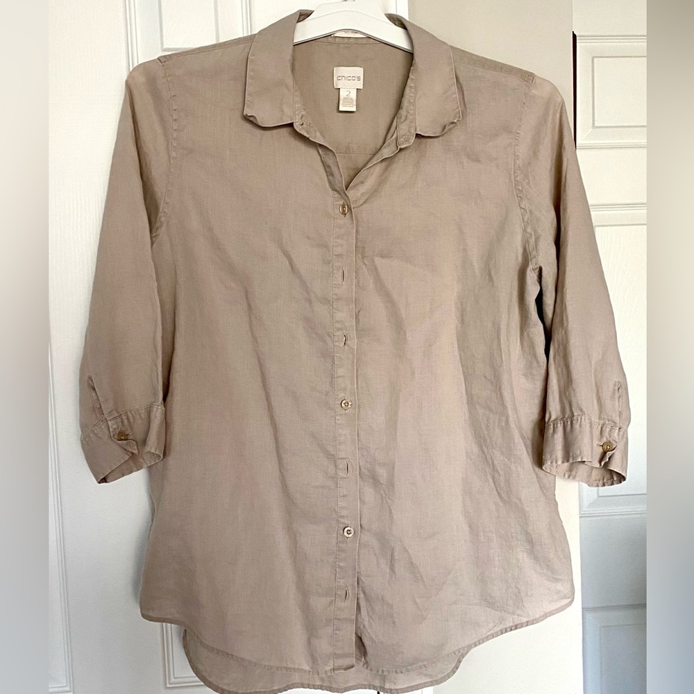 Tan Linen 3/4 Sleeve Blouse, Chicos.  Pretty, flowy size “2” (12-14).  EUC